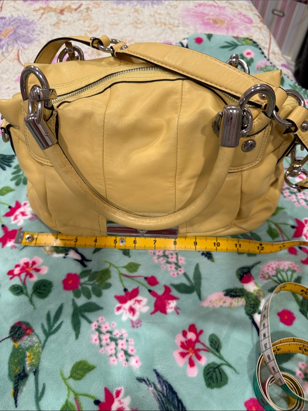 Coach buttery color soft hand held, shoulder bag